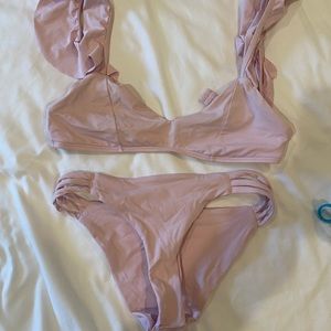 LIGHT PINK BIKINI SET WITH RUFFLES